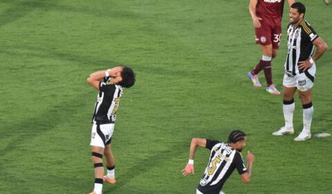 Jornal português define atacante do Atlético como ‘problema’