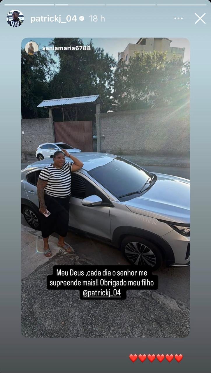 Mãe de Patrick Silva, do Atlético, com carro novo - (foto: Reprodução/Instagram)