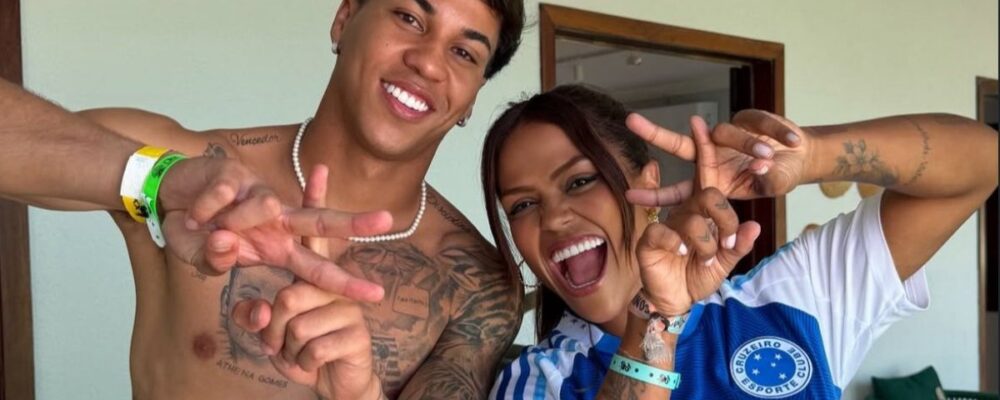 Kaio Jorge posa com torcedora famosa do Cruzeiro e provoca Atlético