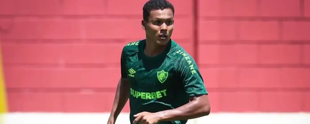 Londrina se aproxima da contratação de lateral do Fluminense
