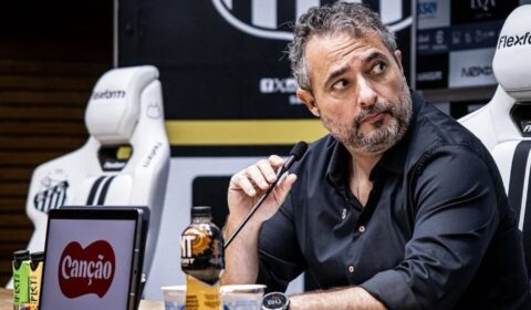 Mattos discute com jornalista após pergunta sobre salário de atacante: ‘Desequilibrado’