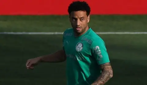 Meia sofre entorse e desfalca o Palmeiras contra o Atlético-MG