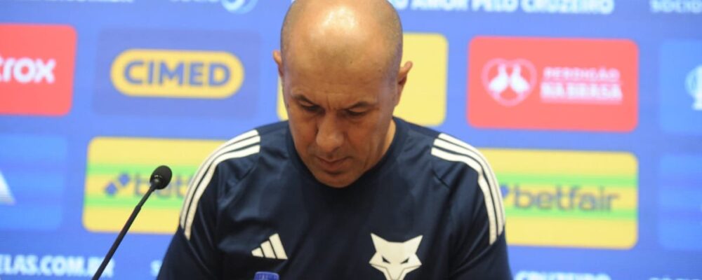 Não é só no Cruzeiro: Jardim repete padrão e anuncia 3ª pausa na carreira