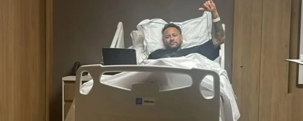 Neymar realiza artroscopia ‘bem-sucedida’ no joelho de olho na Copa