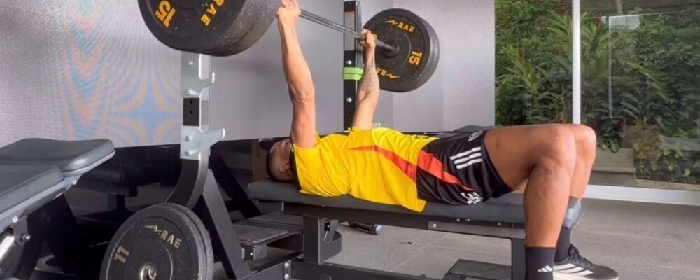 O trio do Atlético que segue em treinos em meio às férias do restante do elenco