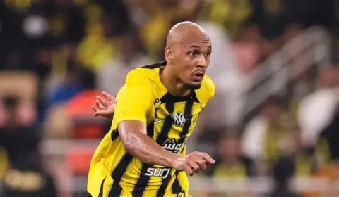 Perto de rescisão, Fabinho vira alvo do Palmeiras para ‘solucionar meio’