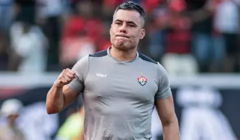Presidente do Vitória crava permanência do técnico Jair Ventura