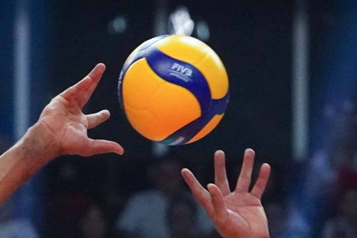 Bola do Mundial Masculino de Vôlei (foto: JANEK SKARZYNSKI/AFP)