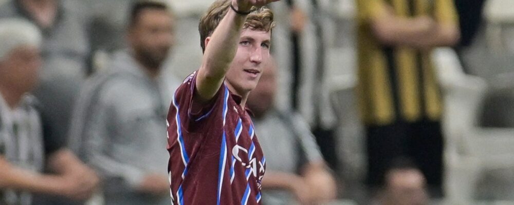 Revelação de 20 anos que fez golaço contra Atlético entra na mira do River