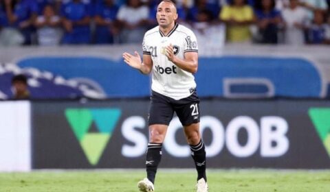 ‘Saída de Ancelotti nos deixou boquiabertos’, admite jogador do Botafogo