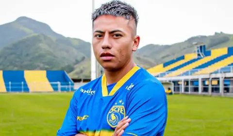 Sampaio Corrêa-RJ oficializa a contratação de ex-atacante do Botafogo