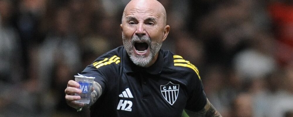 Sampaoli lamenta fase do Atlético: ‘A história do clube não merece isso’