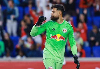 São Paulo contrata goleiro que deverá jogar Copa do Mundo