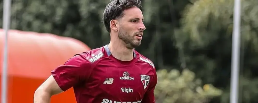 São Paulo sofre transfer ban por não pagar ex-empresário de Calleri