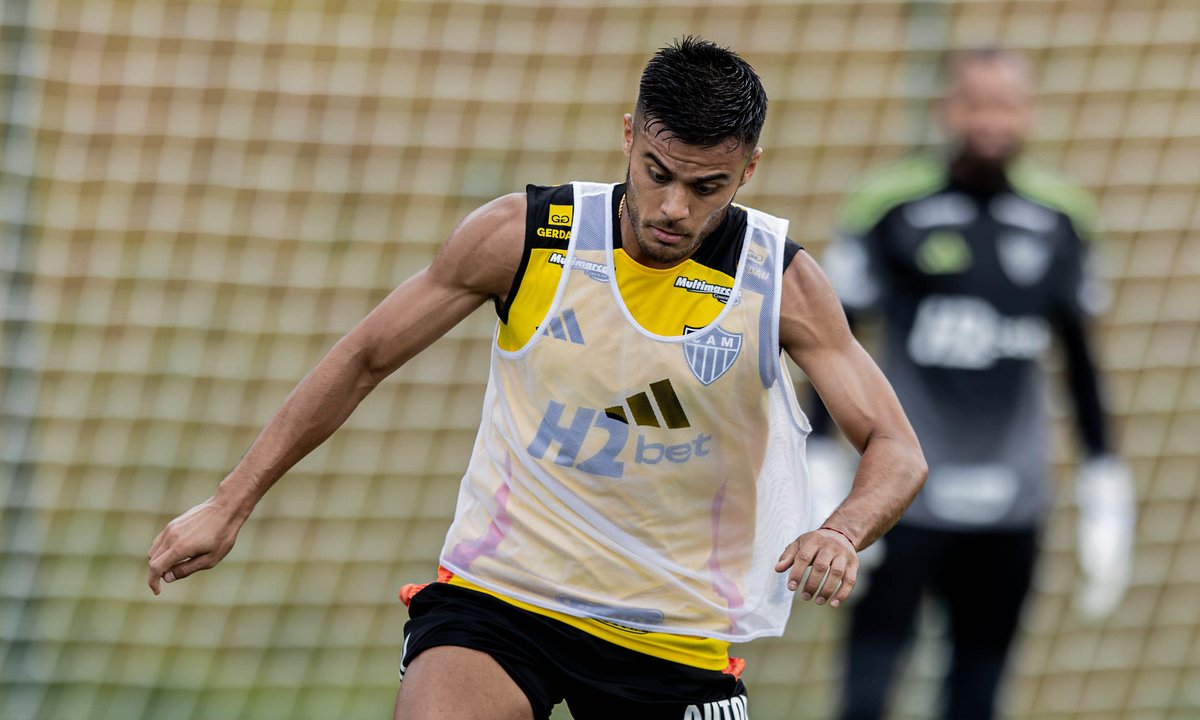 Fausto Vera durante treino do Atlético na Cidade do Galo (foto: Pedro Souza/Atlético)