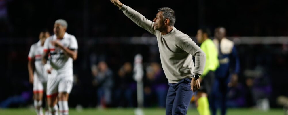 Técnico português que se destacou no Brasil acerta com novo clube