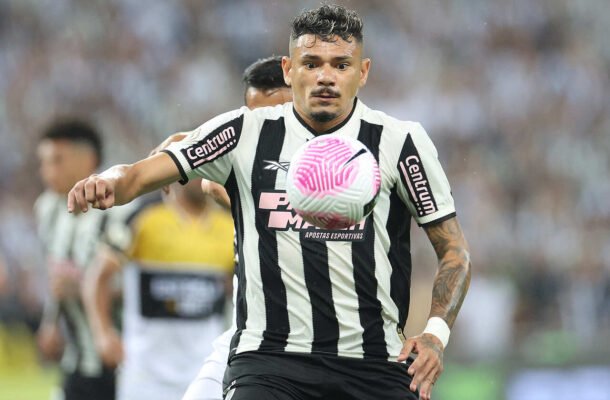Tiquinho no Botafogo? Atacante responde se deseja retornar ao clube