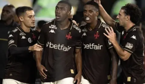 Vasco escapa do rebaixamento e mira vaga na Copa Sul-Americana