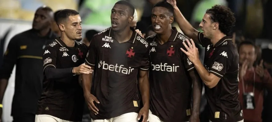 Vasco escapa do rebaixamento e mira vaga na Copa Sul-Americana