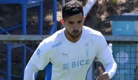 Vasco monitora zagueiro chileno de olho na próxima temporada