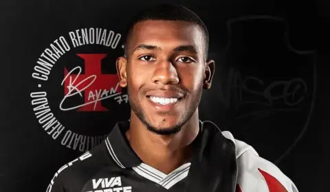 Vasco oficializa a renovação de contrato de Rayan até o fim de 2028