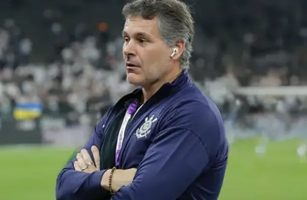 Vice do Corinthians pede desculpas após discussão e relata perda familiar