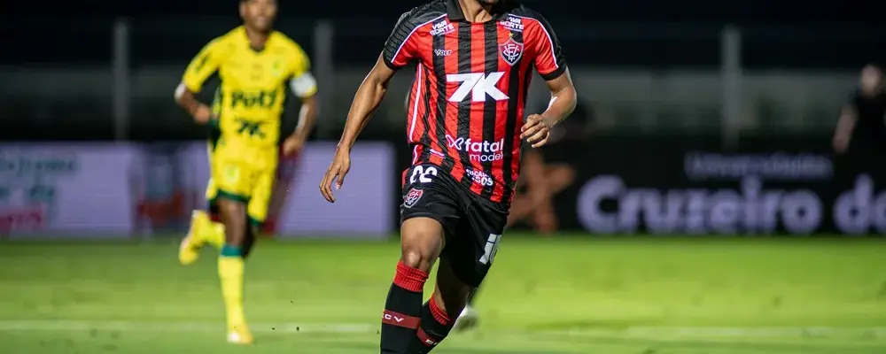 Vitória não contará com Lucas Braga na temporada 2026