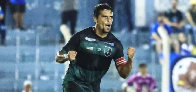 Volante ex-Palmeiras renova com clube que jogará a Copa do Brasil pela primeira vez