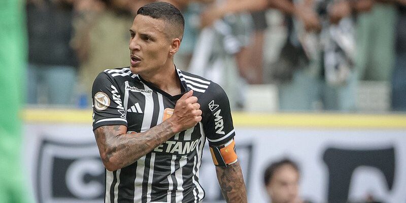 Arana recebe mensagens ex-companheiros do Atlético: ‘Te amo’