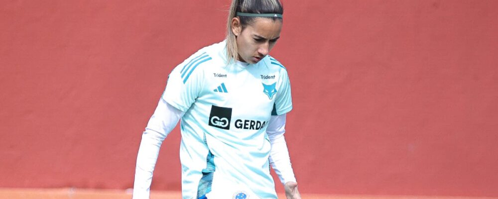 Atacante ‘antecipa’ Cruzeiro e anuncia renovação de contrato