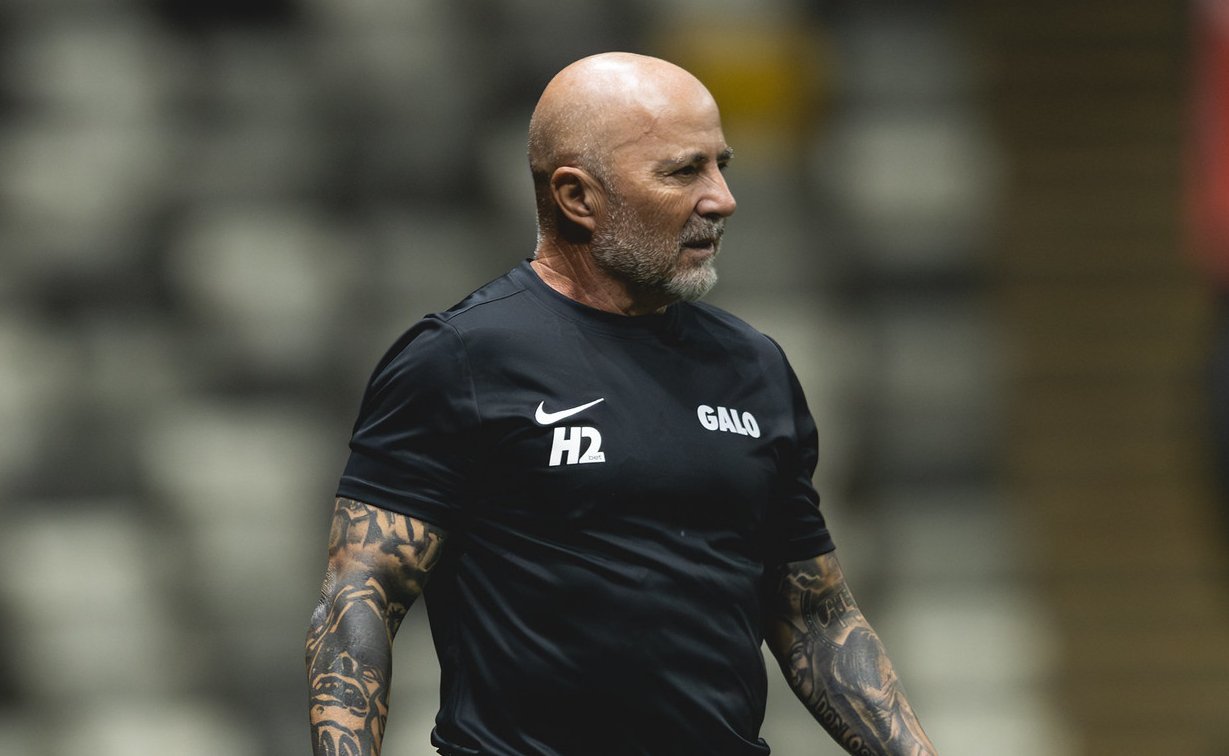 Jorge Sampaoli, técnico do Atlético, em ação na Arena MRV (foto: Pedro Souza/Atlético)