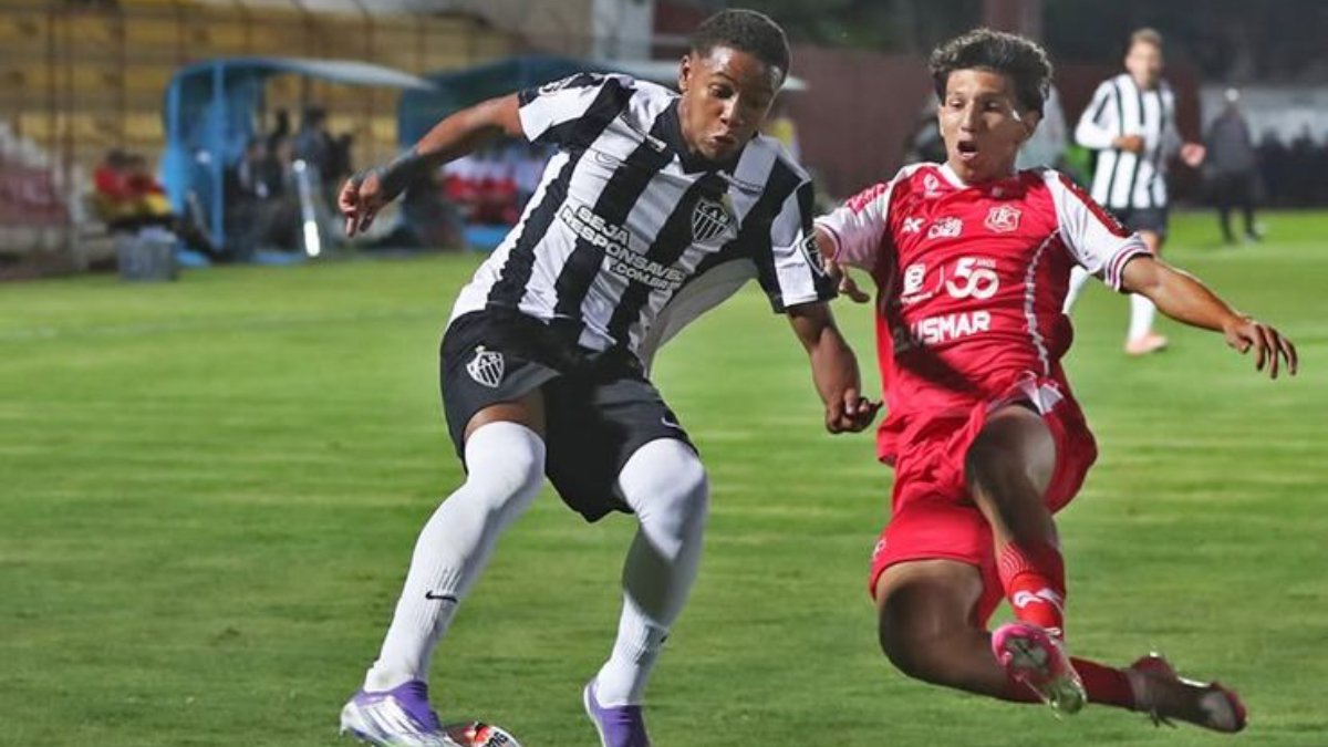 Veneno em ação pelo Atlético na Copinha (foto: Divulgação/Atlético)