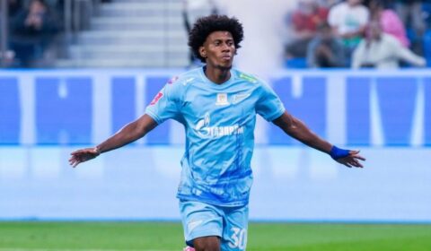 Atlético anuncia pré-acordo com centroavante Mateo Cassierra, do Zenit