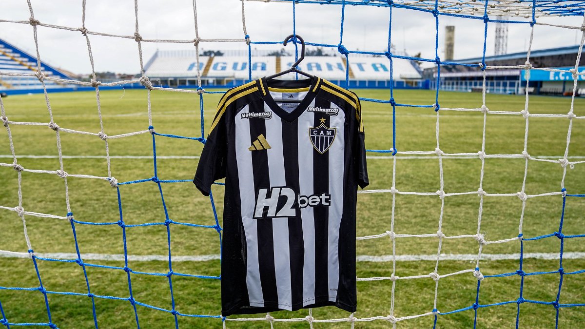 Camisa do Atlético antes de jogo do time sub-20 (foto: Fabio Pinel/Atlético)