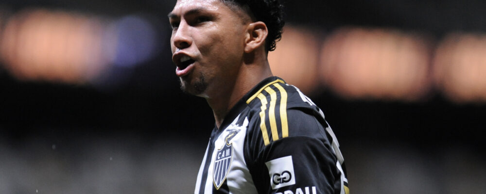 Atlético oficializa venda de Rony ao Santos