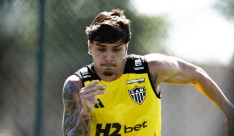 Atlético oficializa venda de atacante ao futebol europeu