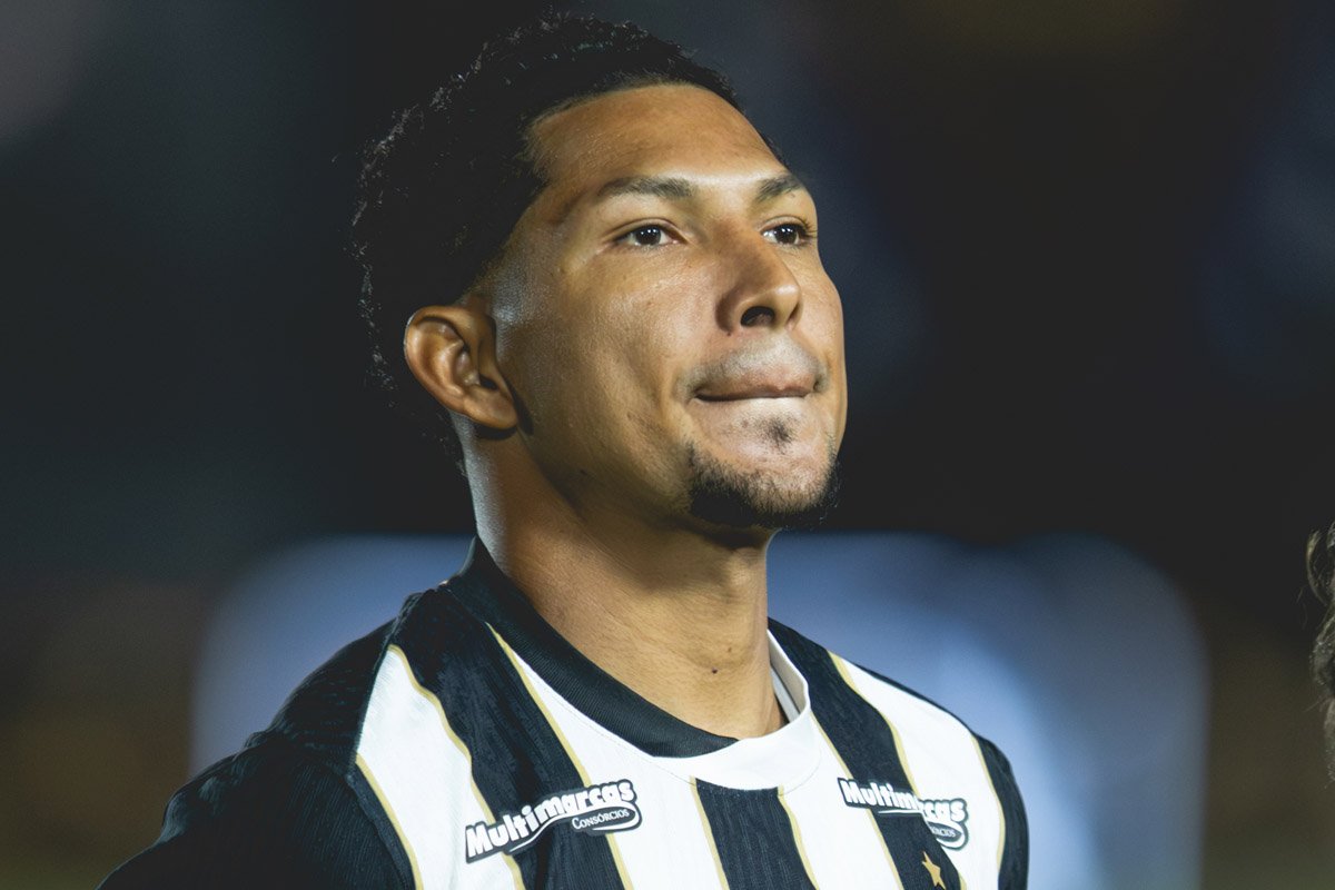 Rony, atacante do Atlético, antes da partida contra o North (foto: Pedro Souza/Atlético)