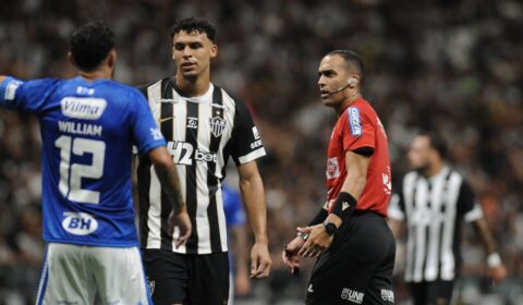 Atlético x Cruzeiro: instrutora de arbitragem defende não marcação de pênalti em Bernard