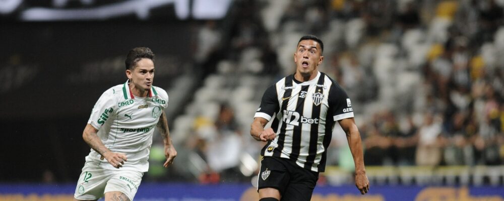 Áudio do VAR detalha gol anulado em empate entre Atlético e Palmeiras