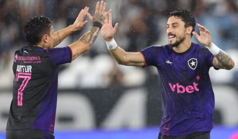 Botafogo vence Bangu e dorme na liderança do Grupo B do Carioca