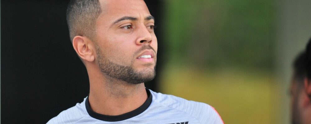 Campeão pelo Atlético anuncia aposentadoria: ‘Coração cheio de gratidão’