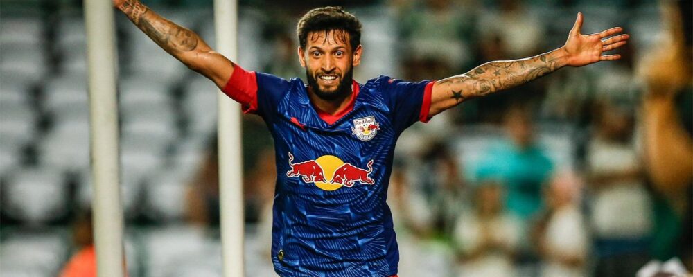 Capixaba marca no fim, e Bragantino bate o Coritiba na estreia pelo Brasileirão