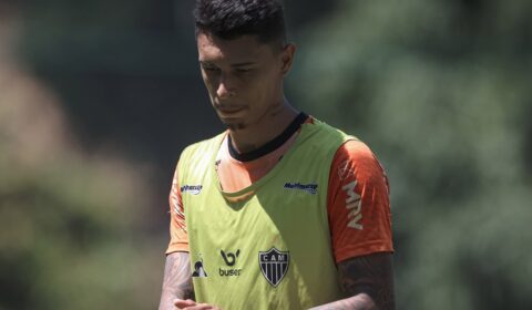 Clube da Série B contrata ex-zagueiro do Atlético punido por esquema de apostas