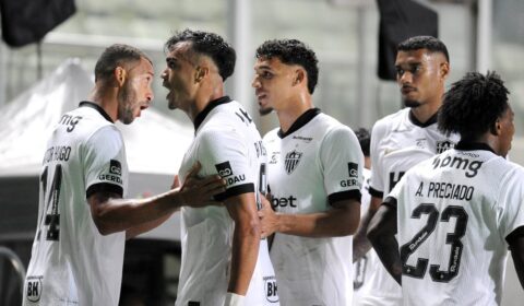 Comentarista elogia elenco do Atlético e promove reflexão: ‘E se encaixar?’