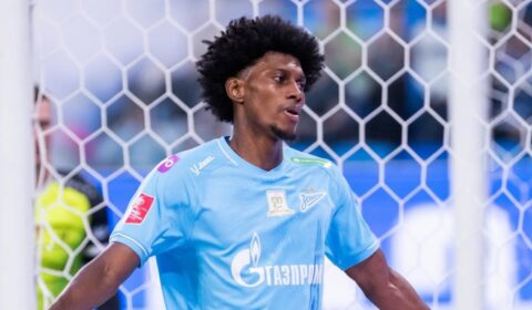 Conheça Cassierra, aposta do Atlético para o comando de ataque