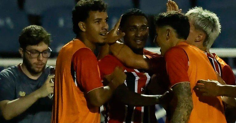 Copinha: São Paulo elimina o Bragantino nos pênaltis e avança para as quartas de final