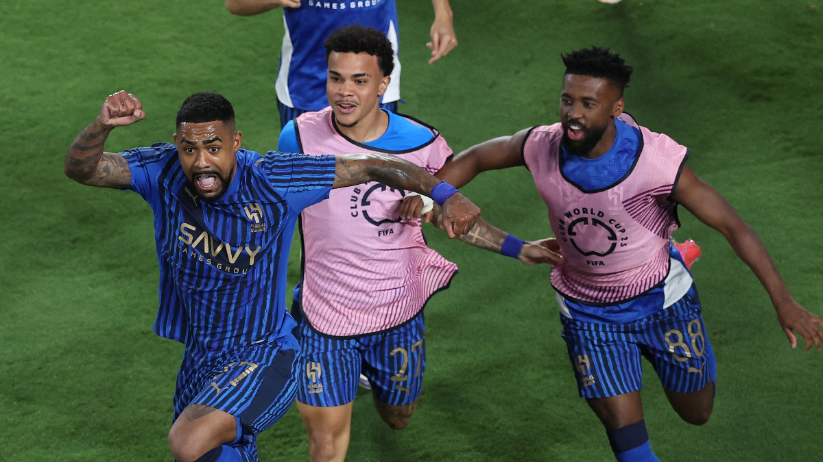 Jogadores do Al-Hilal comemoram gol em partida do Mundial de Clubes de 2025 (foto: Megan Briggs/AFP - 30/6/2025)