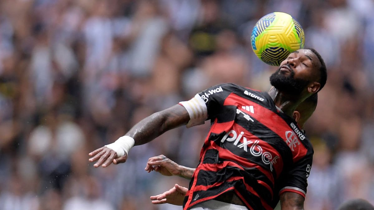 Gerson, meio-campista, é o principal alvo do Cruzeiro no mercado de transferências (foto: Douglas Magno/AFP)