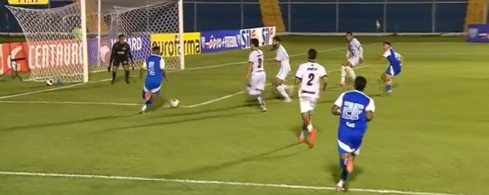 Cruzeiro goleia Guanabara City e fará clássico nacional na semifinal da Copinha