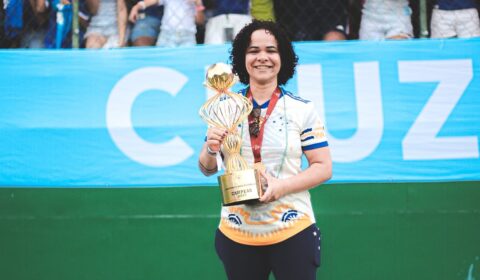 Diretora do Cruzeiro recebe proposta do Grêmio, que espera resposta rápida